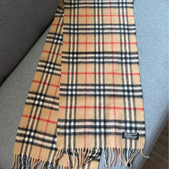 Vintage Burberry's Classic Long Beige Nova Check Cashmere Wool Neck Scarf - Picture 9 of 9